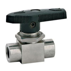 Q11SAF-64内螺纹球阀